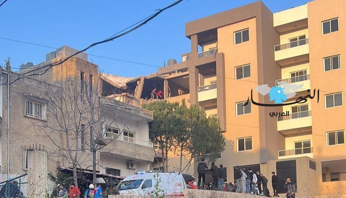 قصف إسرائيلي يقتل عنصرين من "حزب الله"... والرد برشقات صاروخية